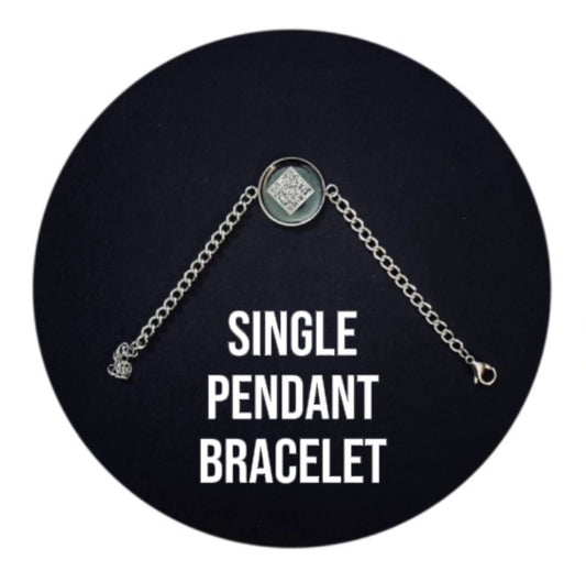 1 PENDANT CHRONICLE GIFT BRACELET