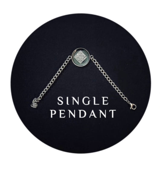 1 PENDANT CHRONICLE GIFT BRACELET